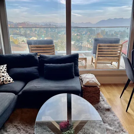 Penthouse 360 View 2br, Large Terrace