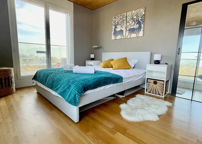 Apartment Penthouse 360 View 2br, Large Terrace