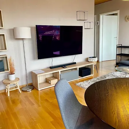 Penthouse 360 View 2br, Large Terrace * 洛桑